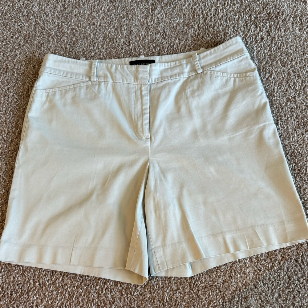 Talbots Twine Light Tan 7” Shorts - 12